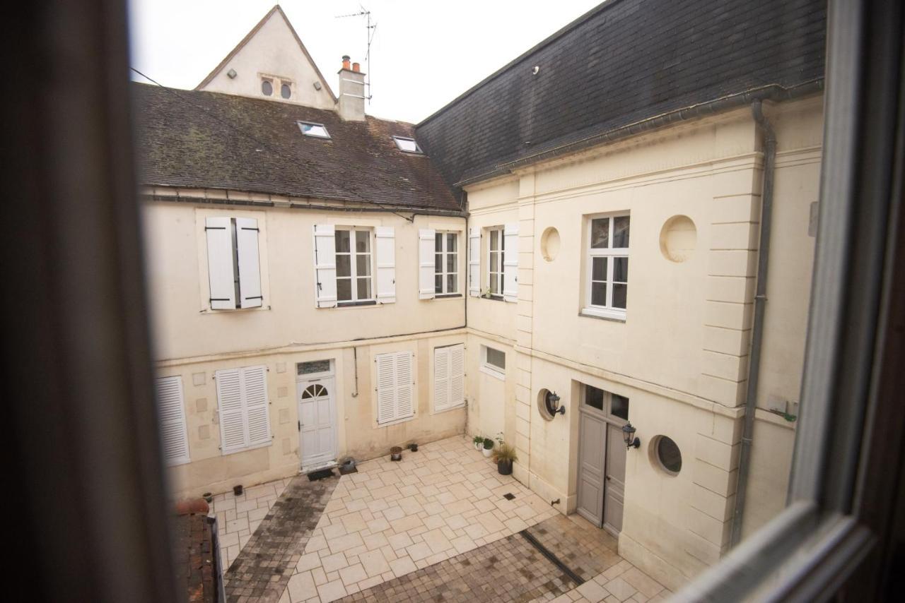 La Belle Pierre - Appartement De Charme Tres Calme En Coeur De Ville Auxerre Extérieur photo