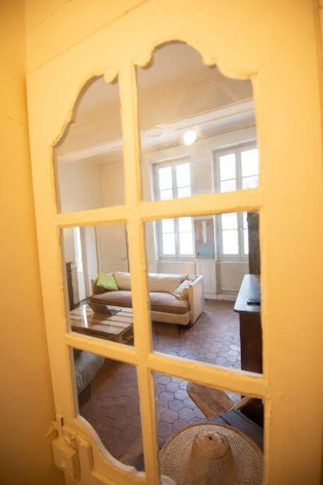 La Belle Pierre - Appartement De Charme Tres Calme En Coeur De Ville Auxerre Extérieur photo